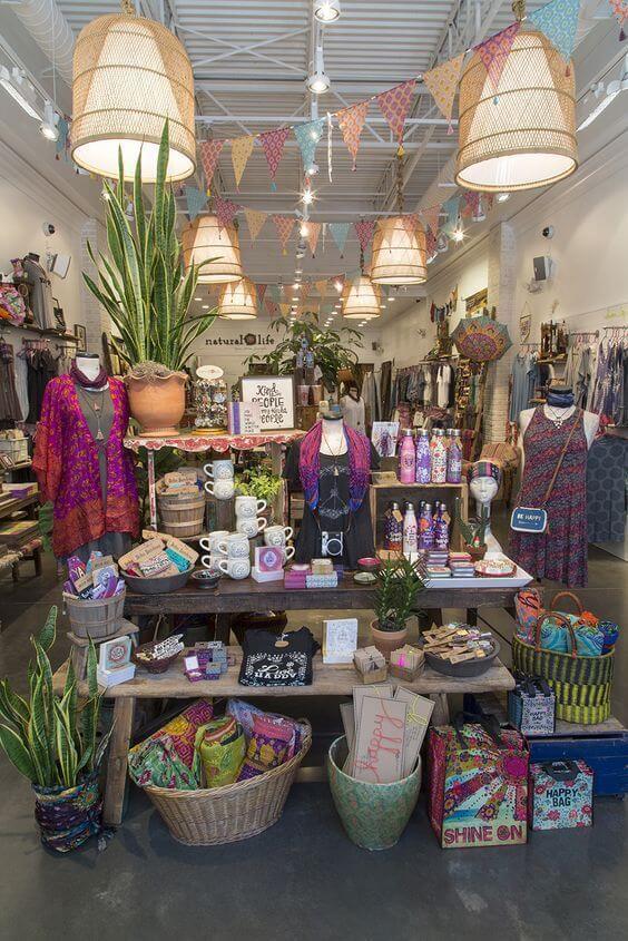 POP Displays for women's boutiques